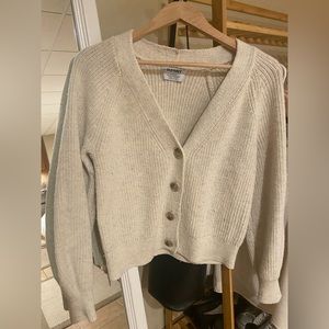 Old navy cream cardigan sweater